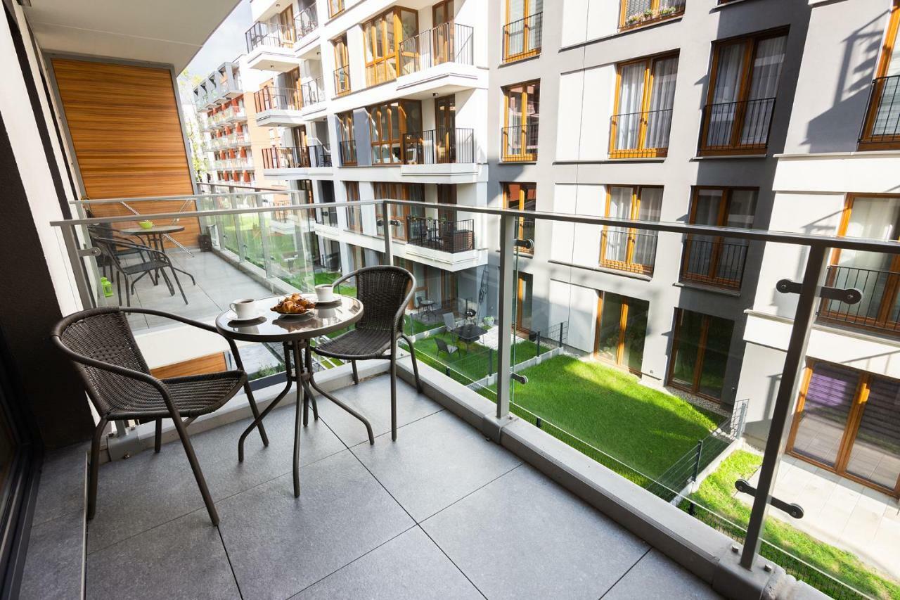 Novum Apartment With Parking Cracovia Exterior foto